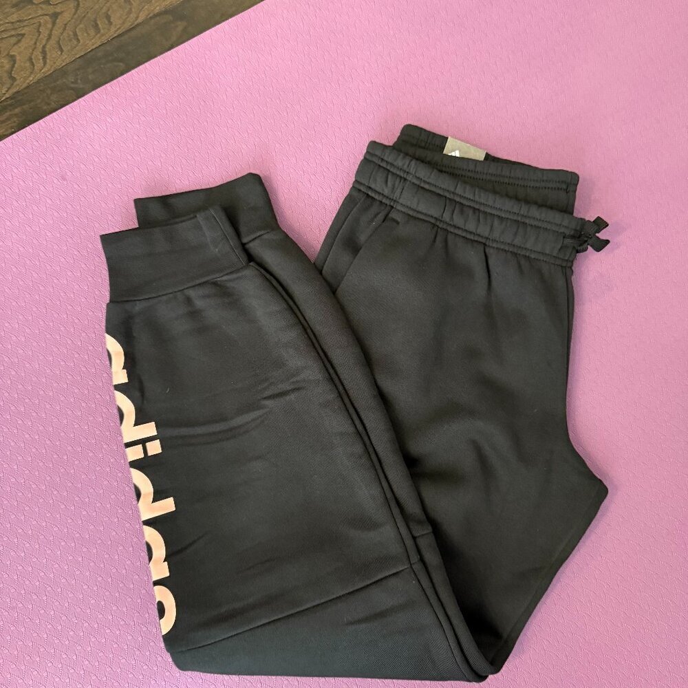 NWT - Adidas Fleece Joggers with Salmon ish Logo size L Slim, Normal Length